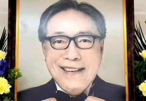 ポン・ジュノが愛した故ピョン・ヒボン、膵臓がんとの闘病中に逝去..今日(18日)3周忌