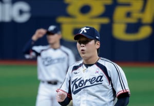 'Not Park Young-hyun or Jo Byung-hyun' ERA 4.19, Choi Jun-yong deployed in tiebreaker situation → 'No runners on first and second, scoreless inning'... Ryu Ji-hyun's gamble paid off