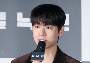Bae Hyun-seong: "Read 'Paradise Lost', You Can Trust It" [★Photo]