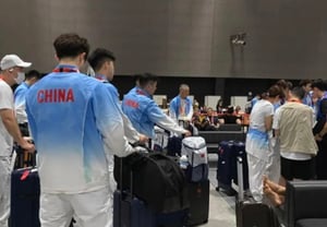 Chinese Gymnastics Star Who Went 12 Hours Without Food Explodes in Anger: "I Can't Take It Anymore"... Abandons Athletes' Village, Ends Up Booking a Hotel Directly