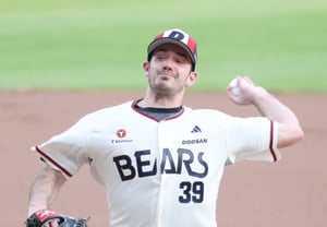 ドゥサン、3連勝で事実上「5位固め」を終えるのか→今日（18日）キウム相手の先発ラインアップ発表 [蚕室現場]
