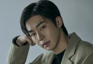 'Asesina de mujeres casadas' Moo Jin-seong: "Cambié mi nombre legal 'Yeo-ui-ju' por el artístico... Hong Seok-cheon entró en su 'joyero' y los trabajos comenzaron a llegar" [Entrevista ③]