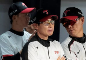[フォト] 「1位をつかんで勝ち点を縮めよう！ヨム・ギョンヨプ監督