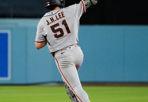 Lee Jung-hoo đánh 10 home run thì sao! SF, thảm họa bullpen ở hiệp 8 phải cúi đầu→thua đậm LAD 2-8