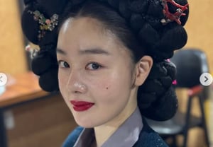Han Seon-hwa, who made her mark on the screen... Erased SECRET and became a fierce actress