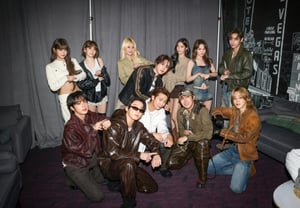 ルセラフィム、‘ワールドクラス’の先輩防弾少年団とサプライズBTS