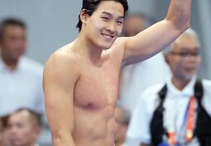 'Solo 0,04 segundos de diferencia': Kim Young-beom gana la plata en los 100 m libres masculinos, Hwang Sun-woo logra valioso bronce... 'Campeón defensor' Pan Zhanle 金 [Aichi Nagoya AG]