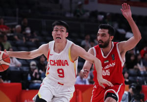 'Historic Humiliation': Chinese Basketball Collapses Against Iran, Facing Medal-less Shame as "Football Also Fell..."