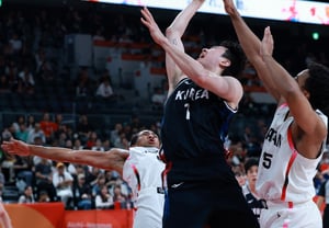 'Lee Hyun-jung's 27 points, 18 rebounds hard carry' Korea wins basketball gold! Crushes Japan 67-57... Gold medal after 12 years, 'new history' [Aichi Nagoya AG]