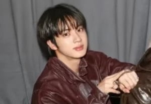 'JIN ROCKS IHEARTFESTIVAL' BTS's Jin, the 'Siren' Who Captured the U.S. iHeartRadio Festival