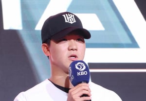 'Elbow surgery → even with 5⅔ innings in 3rd year' Suwon KT selects Yushin High left-hander! Lee Seung-won drafted 5th overall [2027 Rookie Draft]