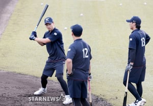 [フォト] 『野獣たちの笑いは私が責任を持つパク・ジェヒョン