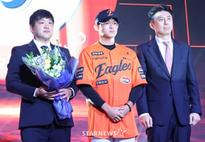 'Efectividad del 1º al 8º puesto: ¿Hanwha eligió sin sentido a un lanzador? NO "Desde el año pasado se ha verificado la cantera"... Se salvó el sortudo Min Doo-hong y también el máximo potencial Choi Soo-hong