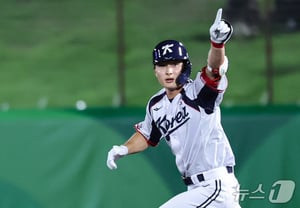 ユン・ドンヒの率直な告白「AGに選ばれた時、心が重かったが、一生懸命準備して一安心した→WBCにも本当に行きたかったが···"