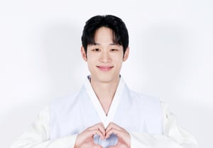'Real Education' School Violence Victim Lee Chan-yong, Turns Out to Be 33 Years Old... "I Wanted to Try Wearing a School Uniform" [hanbok Interview ②]