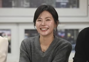 'Lookalike of Han Chae-young' 28th Generation Yeongsuk Joins 'Contract Marriage'.. Nam Gyu-hong PD Returns to Variety