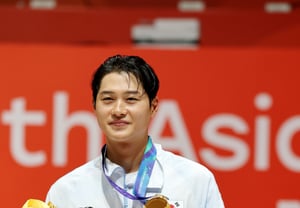 [One Sweep] Fencing Men's Sabre Individual Gold Medalist Oh Sang-wook, Two-Time Champion: 'The Award Ceremony Was Brighter!'