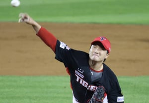 [フォト] チョン・サンヒョン「1イニングパーフェクト」