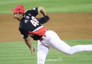 [フォト] イ・ウィリ、吐き出しフィニッシュ