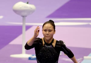 'Yeo Hong-cheol's daughter' Yeo Seo-jeong made new history for Korea! 'First ever in men's artistic gymnastics vault' AG second gold medal triumph [Nagoya on-site]