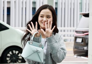 BLACKPINK成员智秀“以甜美笑容迎接中秋”[★画报]