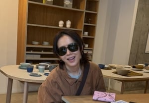 Son Ye-jin reveals photo taken by her son → Mid-Autumn Festival message: "Watch 'Scandal' separately from your family"