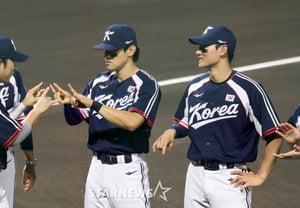 [フォト] 今日の入場セレモニーが何か分かるよね？キム・ドヨン