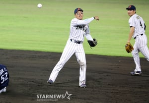 [照片]“又是第三个双杀打！”