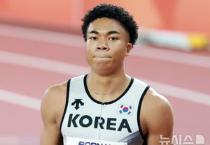'¡Medalla perdida tras 44 años': Joeljin termina cuarto y Biwesa quinto... La decepción tragada a las puertas del podio en los 100 metros masculinos [Aichi Nagoya AG]