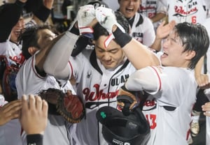 'Choi Ji-man's Final Farewell Match' Ulsan Whales to Challenge for First-Ever Title... Championship Series Against Ko Cheok-dom-seo (SVP) on the 28th