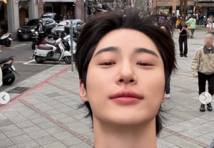 Durante el feriado de Chuseok, también hay que ver a Byun Woo-seok.. Su visual deslumbrante como la luna llena