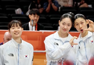 "It was Korea again." Japanese men's and women's basketball teams were both stopped in the home finals... sighs despite a '19-point to 2-point' fierce chase [Aichi Nagoya AG]