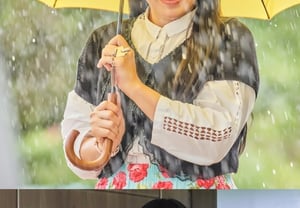 'New Recruit 4': The Identities of Women Appearing in the Unit.. Jeong Yi-rang Wearing a Yellow Umbrella → Captain Gong Min-jeong