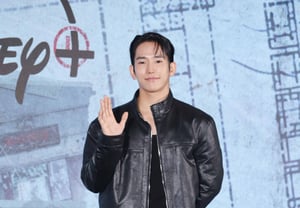 Yuk Jun-seo 'Thể hình khác biệt'[★ẢNH]