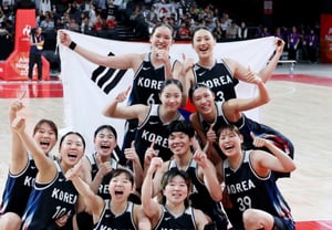 「韓国がアジア大会バスケットボール最大の勝者」海外メディアも注目··· 男女決勝で日本を破り→3金1銅の「大成功」 [愛知名古屋AG]