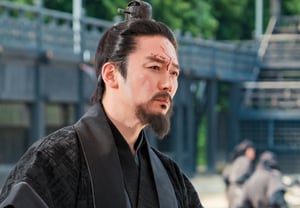 Jang Hyuk, con sangre en la frente.. Carisma abrumador como Yon Gae-so-mun [Munmu]