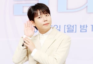 Jung Seung-hwan, hijo de SBS [★Foto]