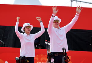 [Foto] "Celebrando la clasificación a la final" Park Jung-yun y Choi Yong-hee de Corea del Sur