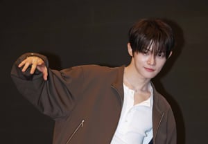 Jeon Min-wook của CLOSE YOUR EYES toát lên 'sự quyến rũ lạnh lùng'[★Ảnh]