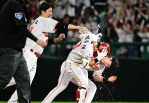 “国家队”赵亨宇2打点、郑俊宰再见安打→主教练欣慰:“成长了一个层次”【仁川现场】