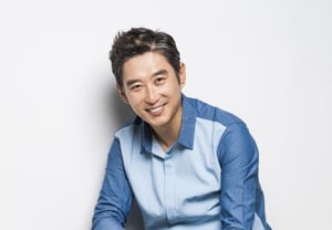 【官方】演员金元海与凯尼斯公司签订专属合约