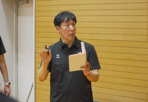 "看日本排球,自己领悟" 申英哲教练强调的"视觉化排球"究竟是什么……OK储蓄银行,磨合新二传手与外援组合