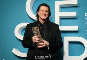 Jim Carrey, de 64 años, se casa en secreto en Los Ángeles con una actriz de ascendencia coreana... ya es su tercer matrimonio [★Hollywood]