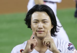 [フォト] シン・スンホ、野性美にかわいさを併せ持ちダブルで