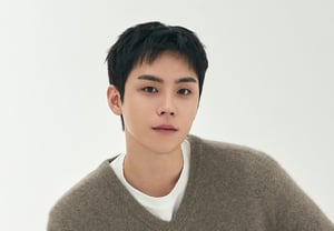 Kim Do-hoon, su voz para «La voz del palacio»… Participa en una guía de audio