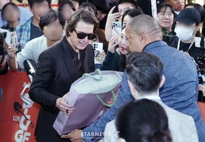 Tom Cruise, un regalo de un fan coreano [★FOTO]