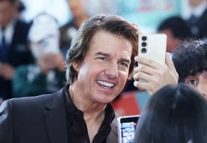 Tom Cruise, acepta con agrado las peticiones de fotos [★Foto]