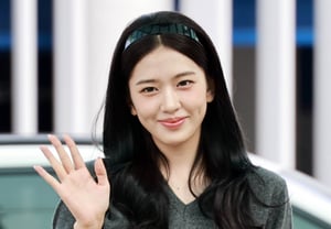 IVE, Yujin: "Beautiful Girl~" [★Fotos]