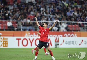 ¡Se despeja el panorama! Eom Ji-sung estalla con el gol inicial en el duelo Corea-Japón... La presión tenaz de Yang Min-hyuk conduce a un remate sereno [Aichi Nagoya AG]