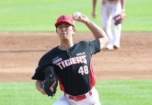 【图片】李义利，第4局救援登板